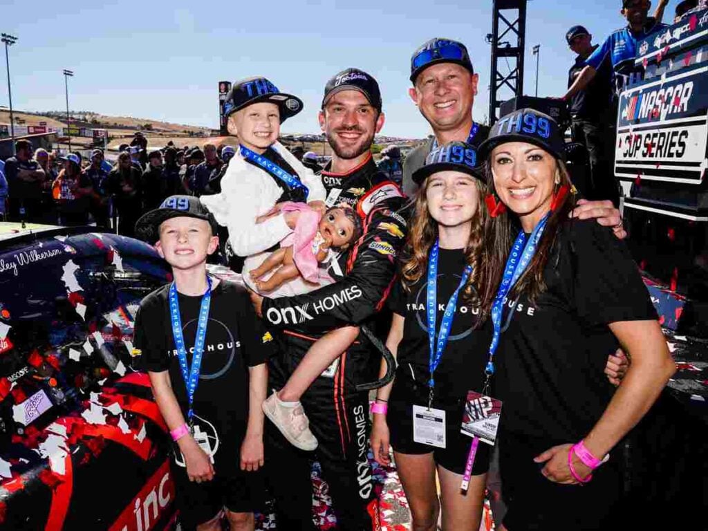 Daniel Suarez with Kinsley Wilkerson (Credits: Twitter)