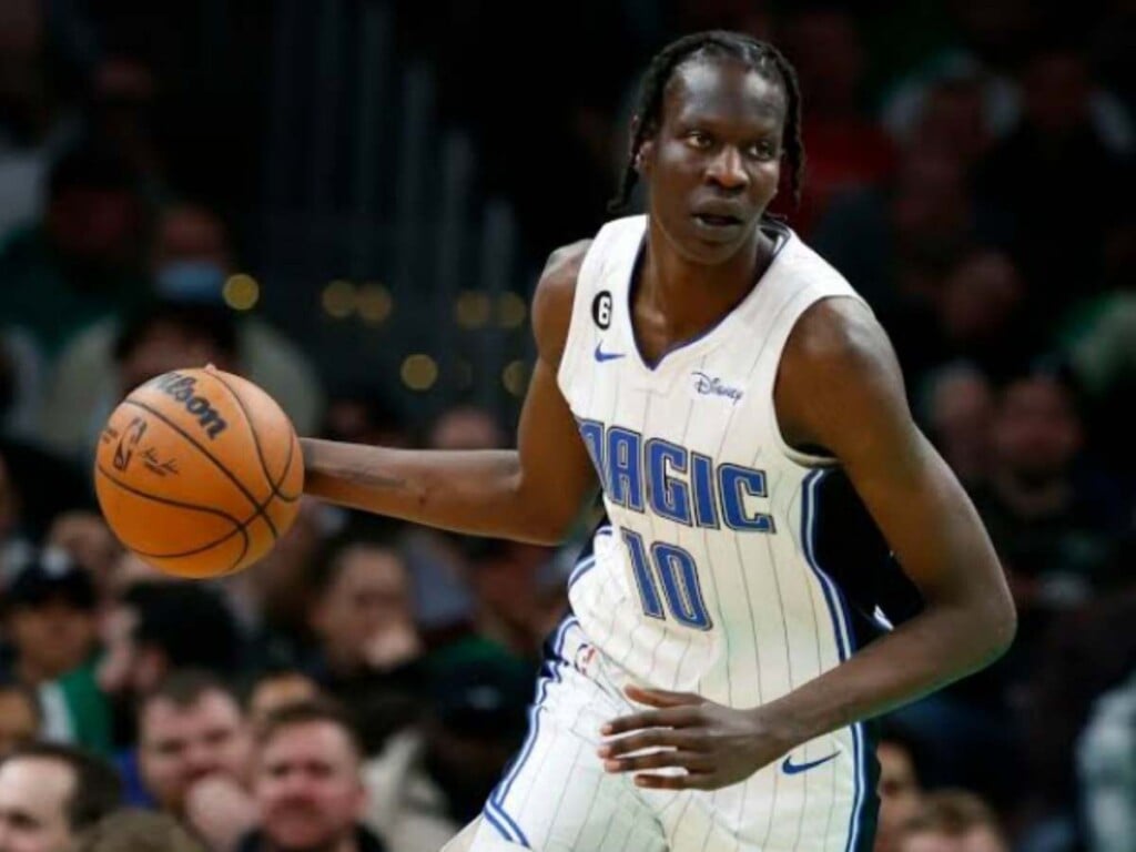 Bol Bol (Credits: AP Photo/Michael Dwyer)