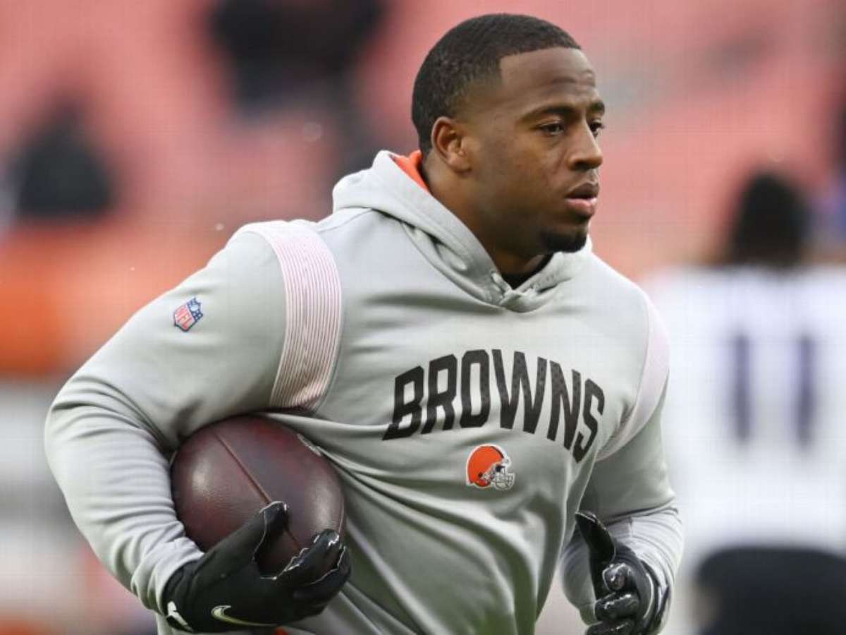 Browns RB Nick Chubb ADMITS to being helpless amid rising tensions over pay disparity for running backs in NFL despite Zoom call discussions