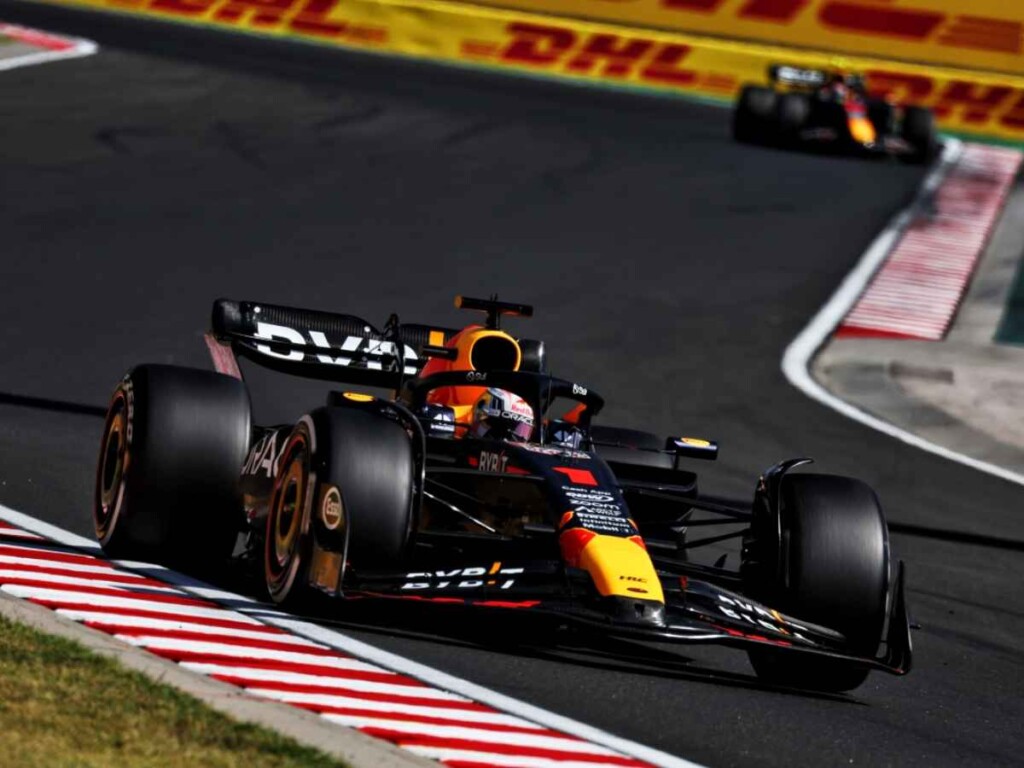 Max Verstappen during the Hungarian GP with Sergio Perez in the background (image via Motorsport week)