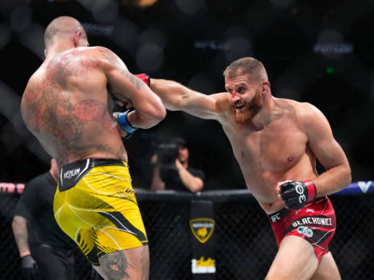 “Bunch of thieves” – Furious Jan Blachowicz reacts after getting ‘robbed’ against Alex Pereir