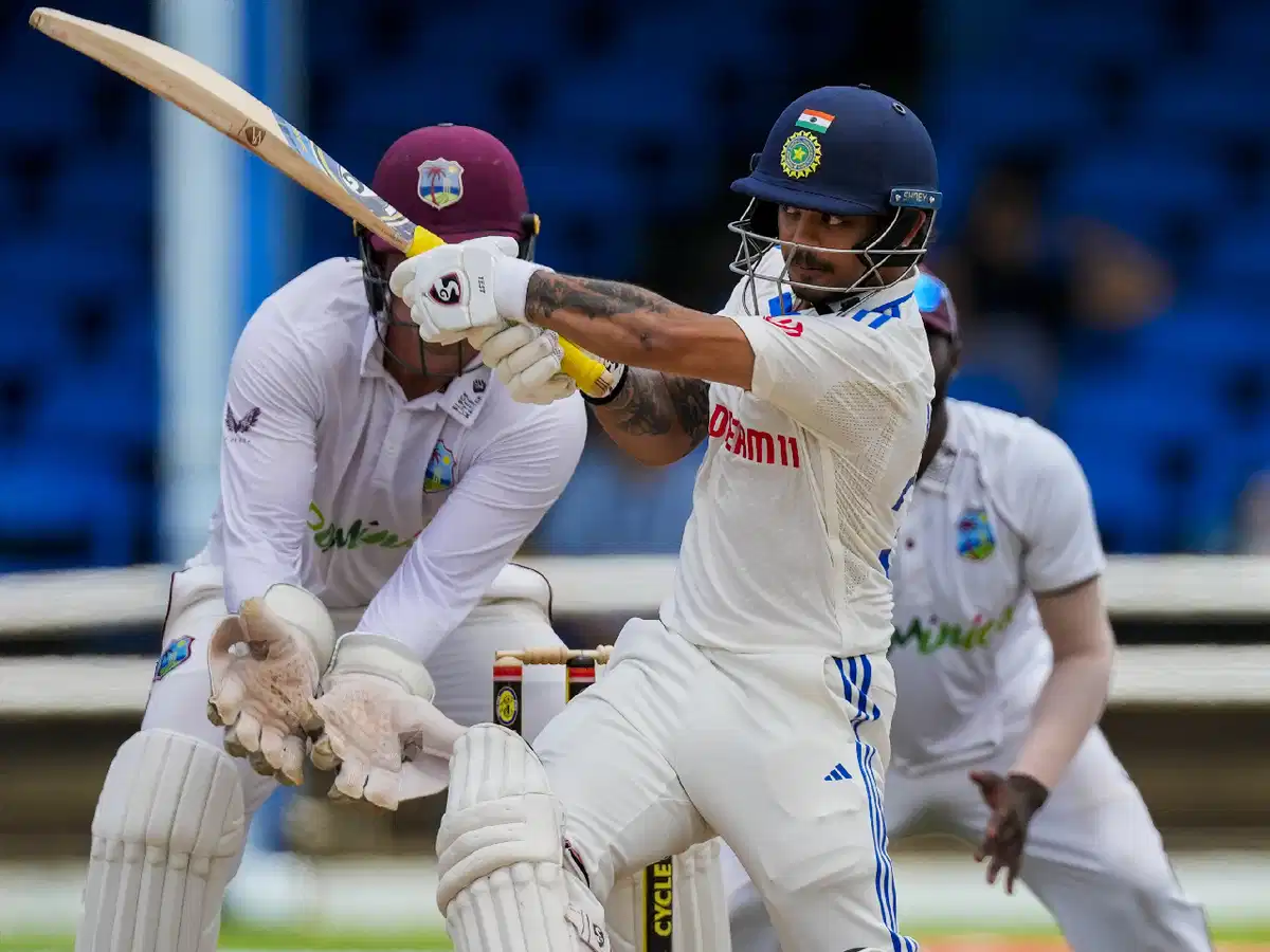 WATCH: Ishan Kishan hits Rishabh Pant-like DARING one-handed six to bring up maiden Test fifty