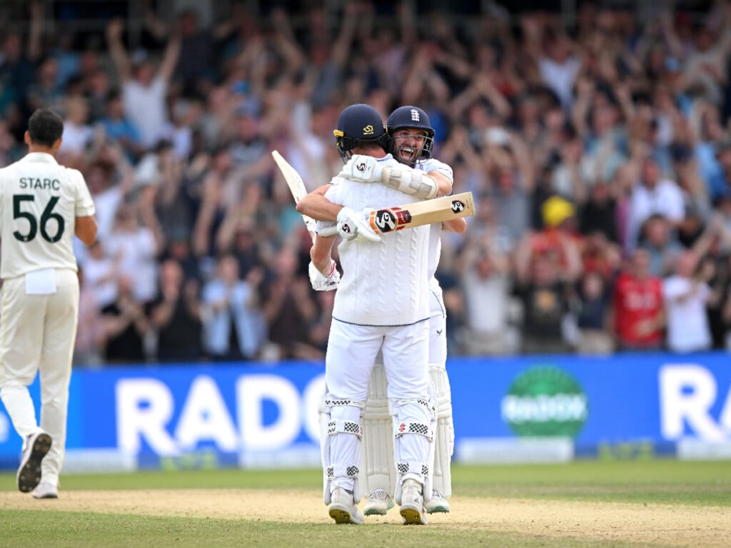 Mark wood and chris woakes