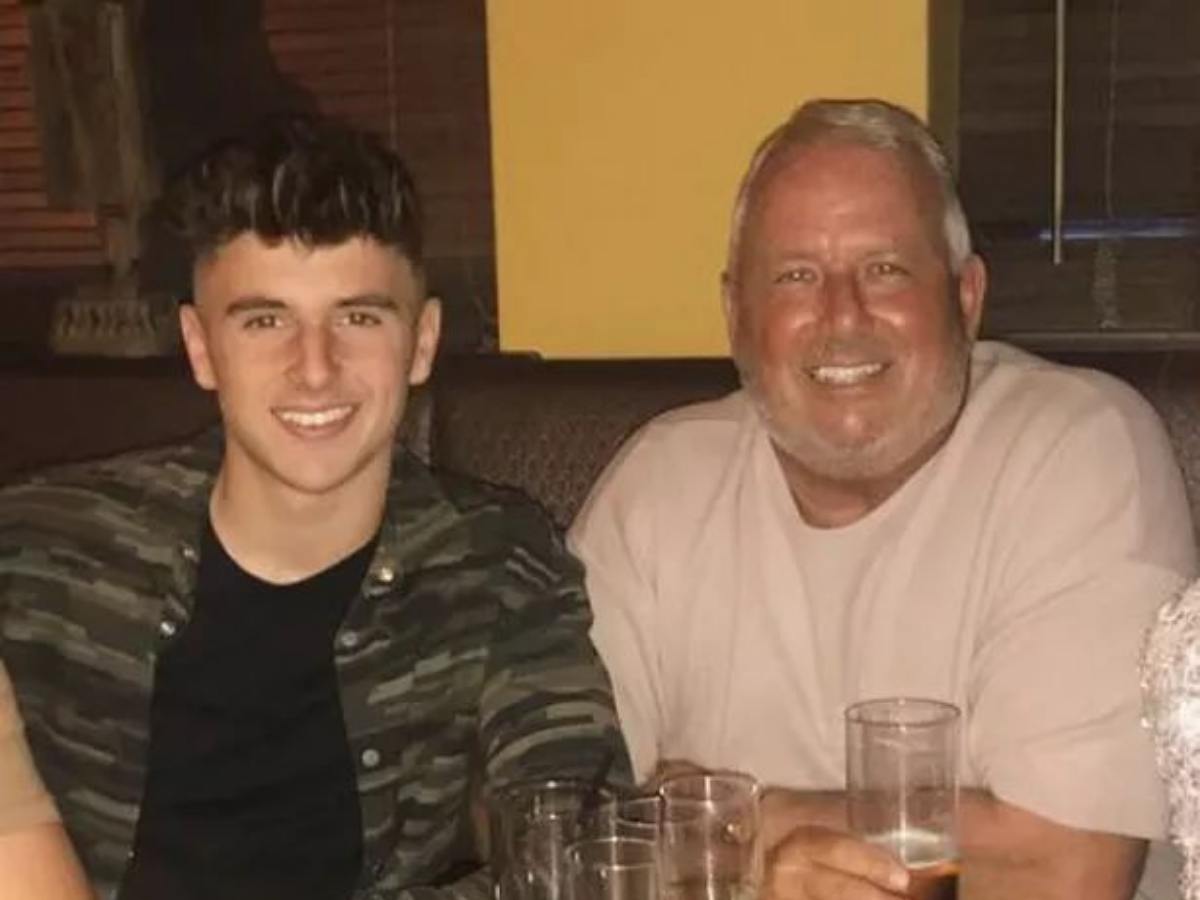 “Fuking losers; His dad is an actual c*t;” Fans slam Mason Mount and his father after Manchester United praise