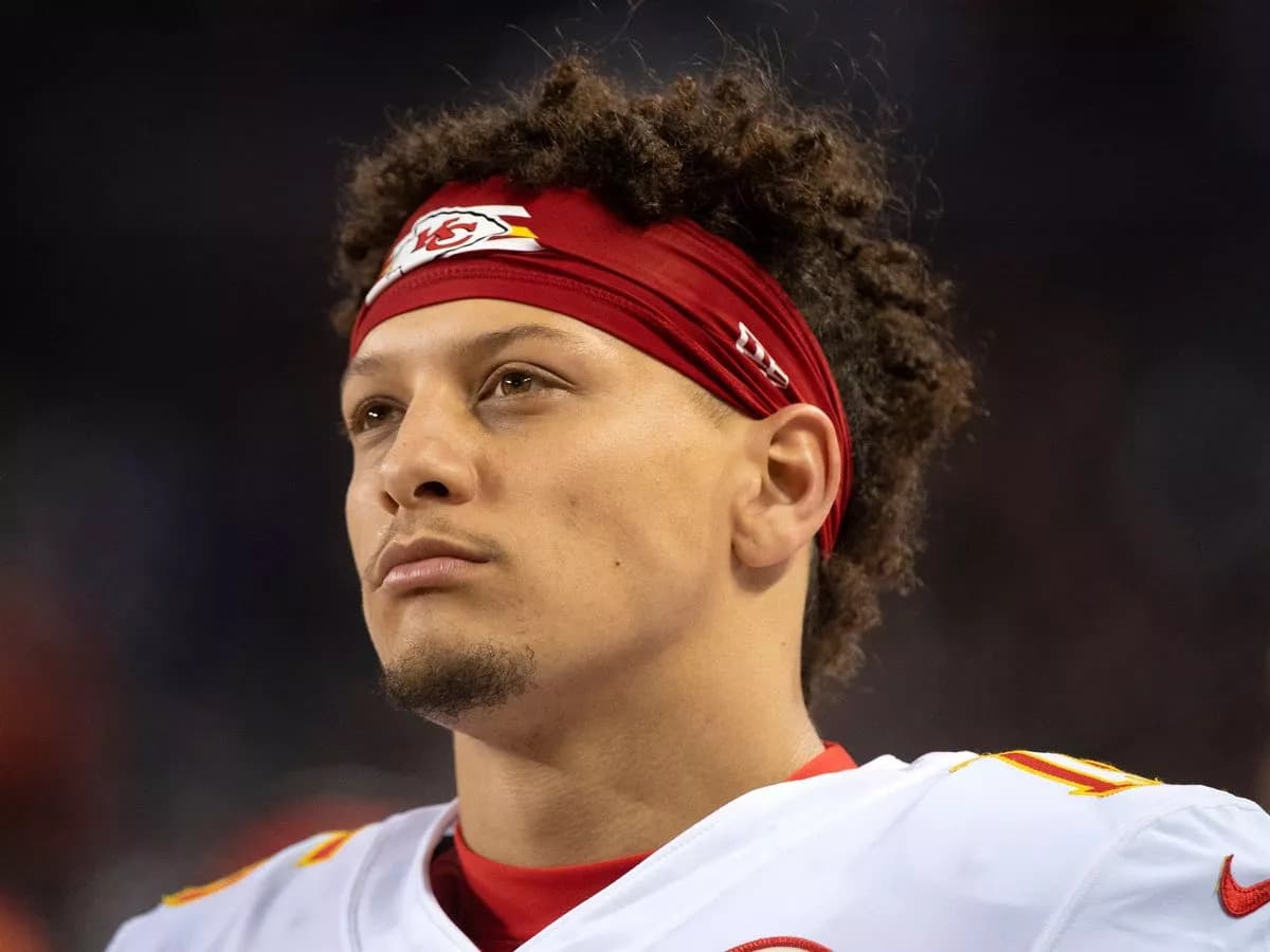 Kansas City Chiefs fans wear Patrick Mahomes jerseys as they tailgate  before an NFL football game against Cincinnati Bangals in Kansas City, Mo.,  Sunday, Oct. 21, 2018. (AP Photo/Nati Harnik Stock Photo 