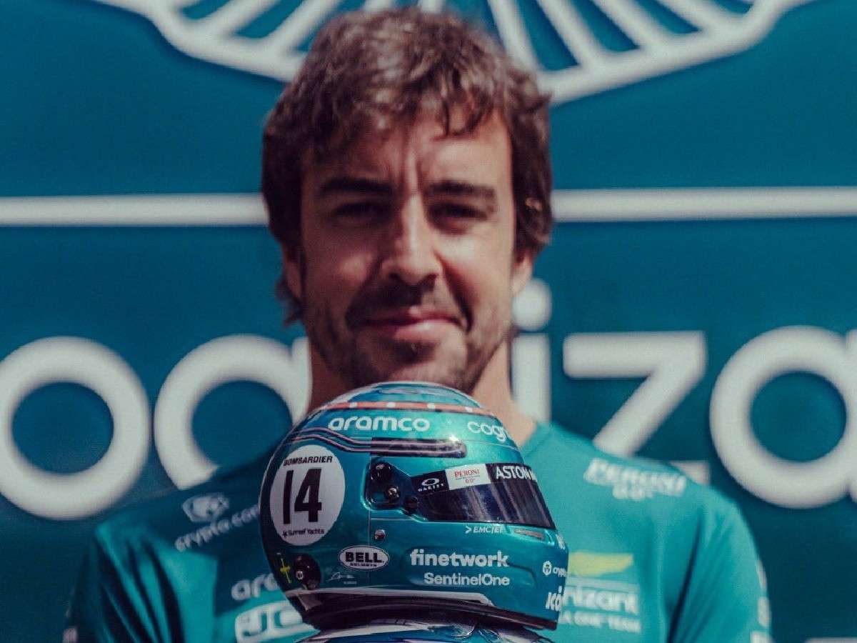 “The special one”- Fans react as Fernando Alonso reveals a new helmet design in honor of Aston Martin’s home race