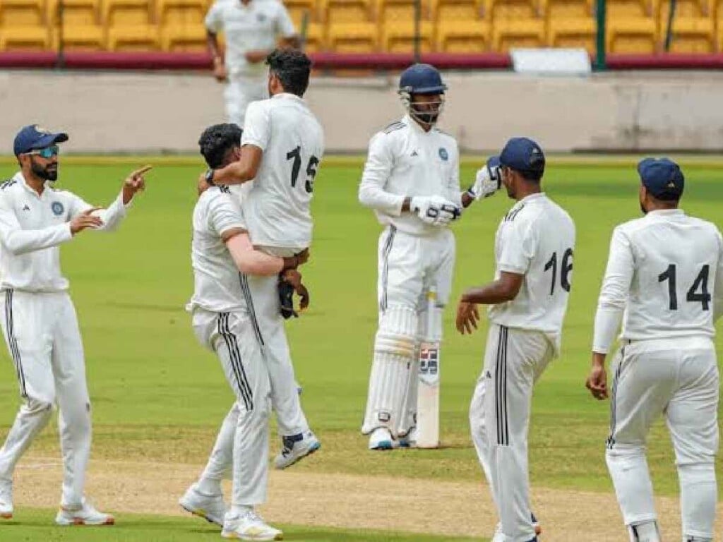 Netizens slams North Zone for their EPIC time wasting strategy against South Zone in Duleep Trophy