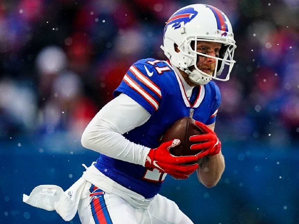 WR Cole Beasley reveals how his HOSTILITY towards getting the COVID vaccine jeopardized his relationship with the Bills