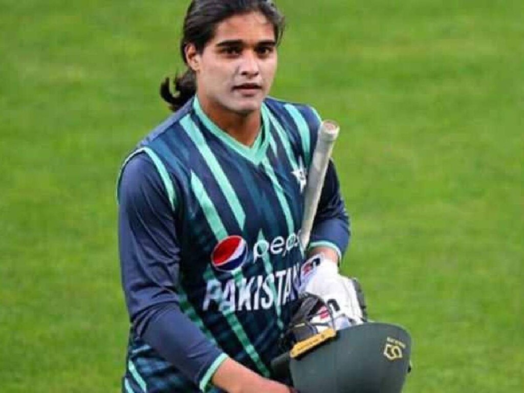 Pakistan's talented teenager Ayesha Naseem reportedly announces shocking retirement from cricket due to RELIGIOUS reasons