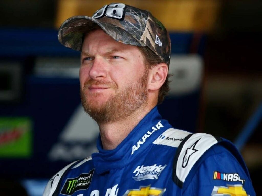 Dale Earnhardt Jr. (Credits: USA Today FTW)