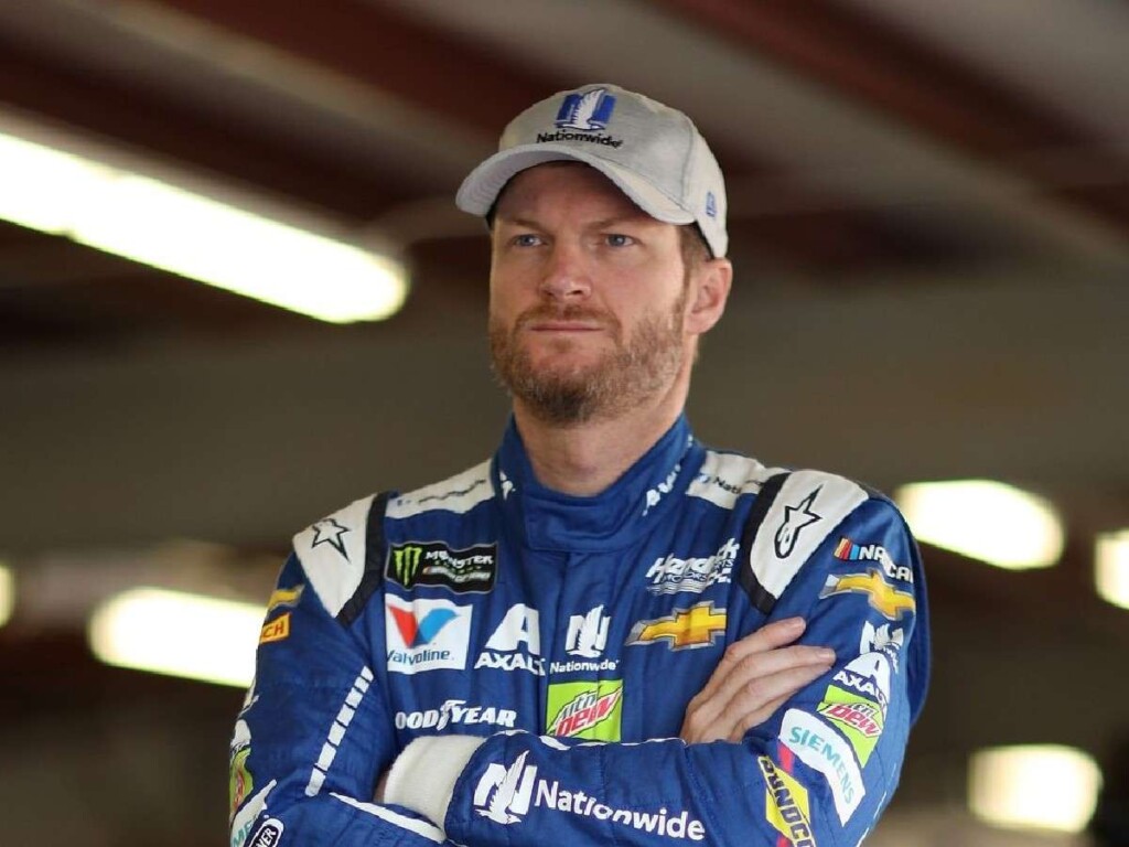 Dale Earnhardt Jr. (Credits: SBNation.com)