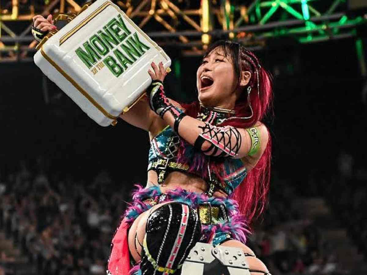 Iyo Sky hints at when she’s cashing in her Money in the Bank briefcase and on which champion 