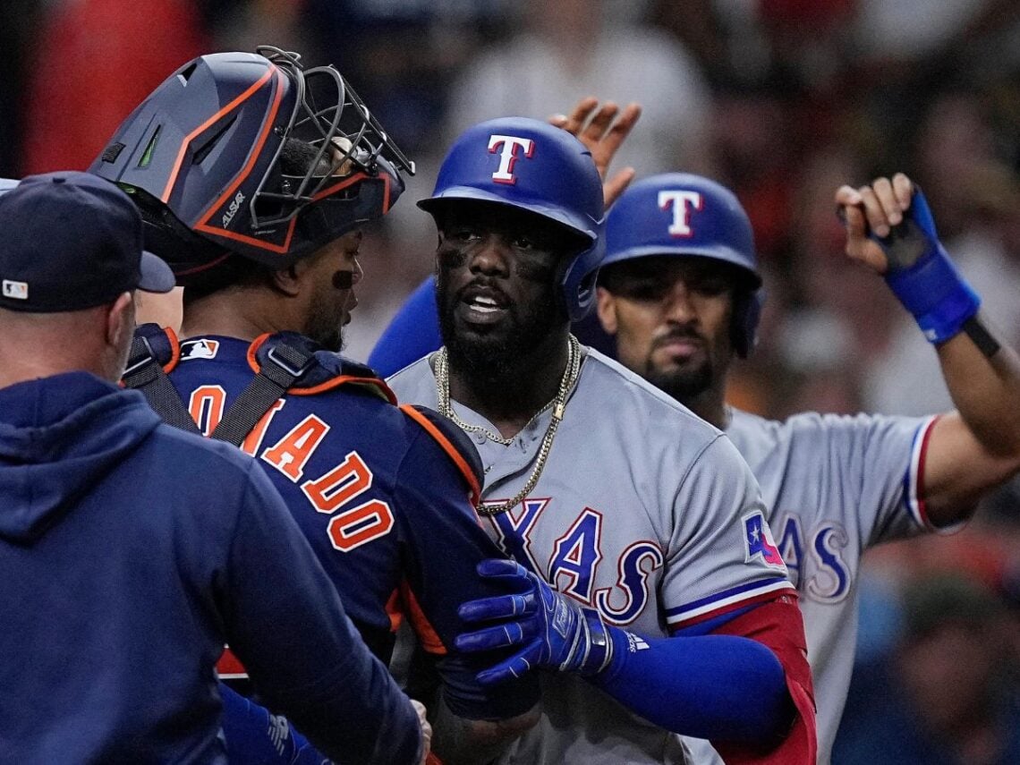 Astros vs Rangers