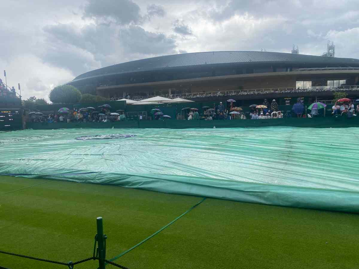 “Won’t be over until 2 weeks from now at this rate” – Wimbledon authorities negligence to not open roof frustrates fans as rain delays continue to hold the play