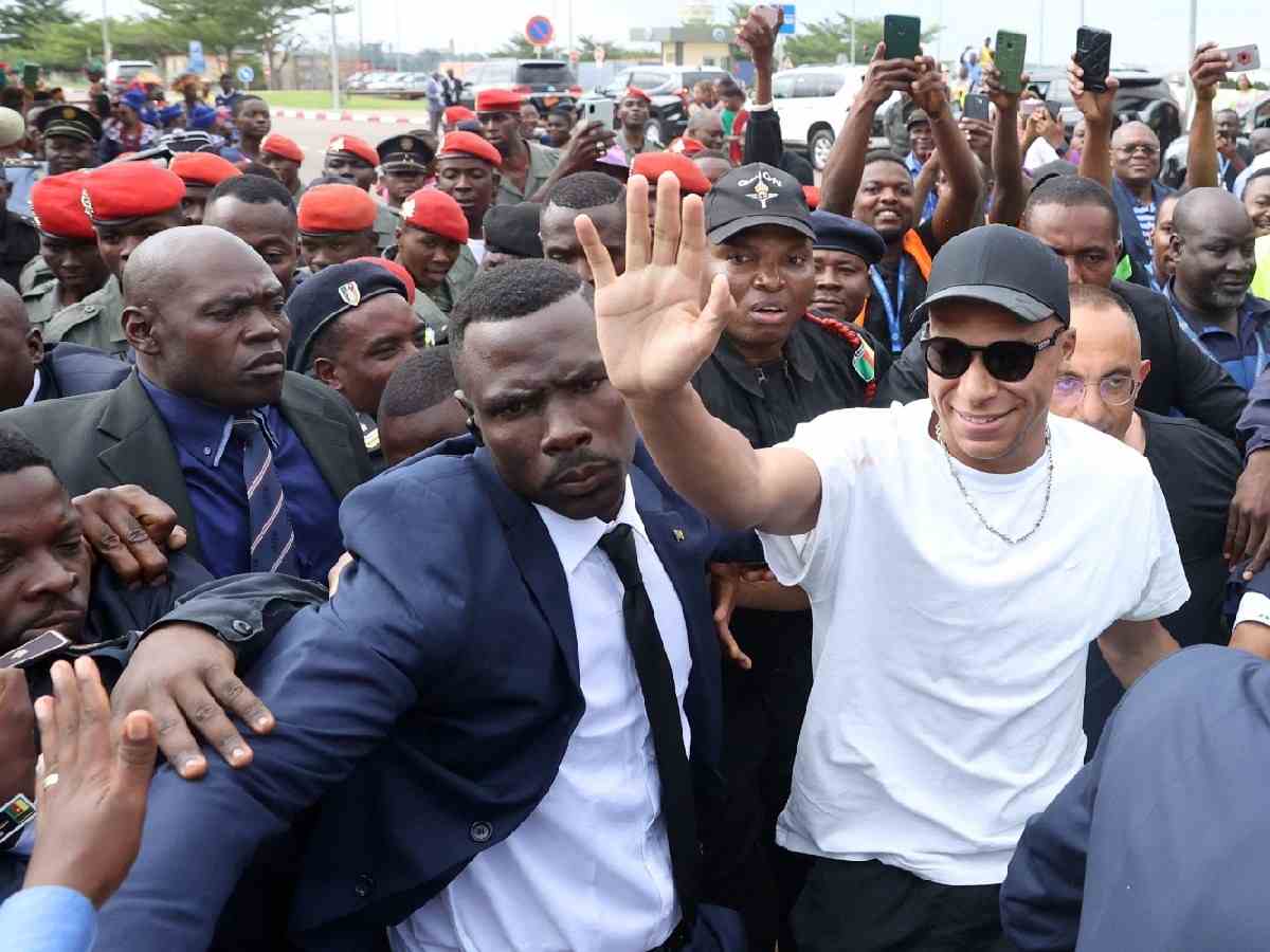 Kylian Mbappe snubs off reporters asking him about his plans to join Real Madrid, says he’s enjoying his vacation in Cameroon