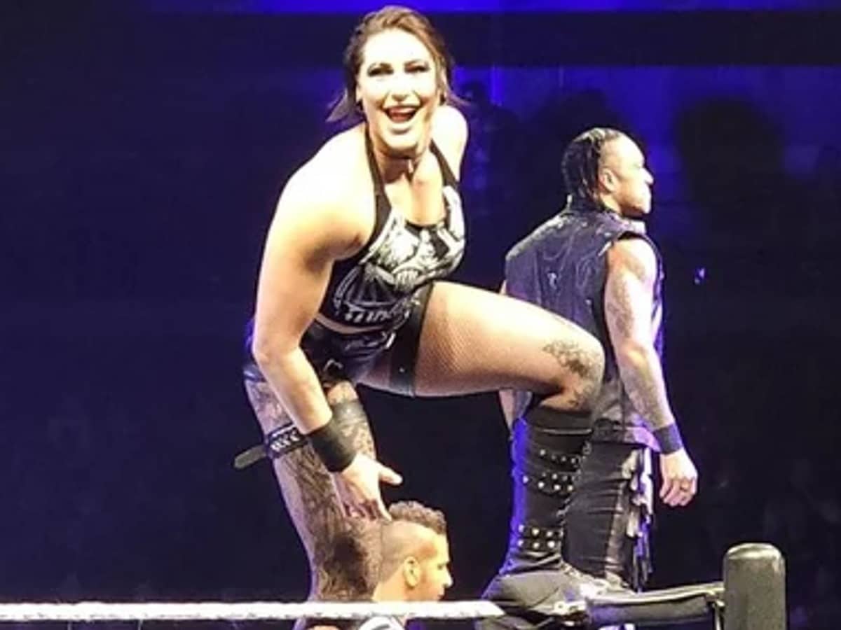 WATCH: Rhea Ripley breaks kayfabe to have a hilarious interaction with a cameraman during WWE Live Event