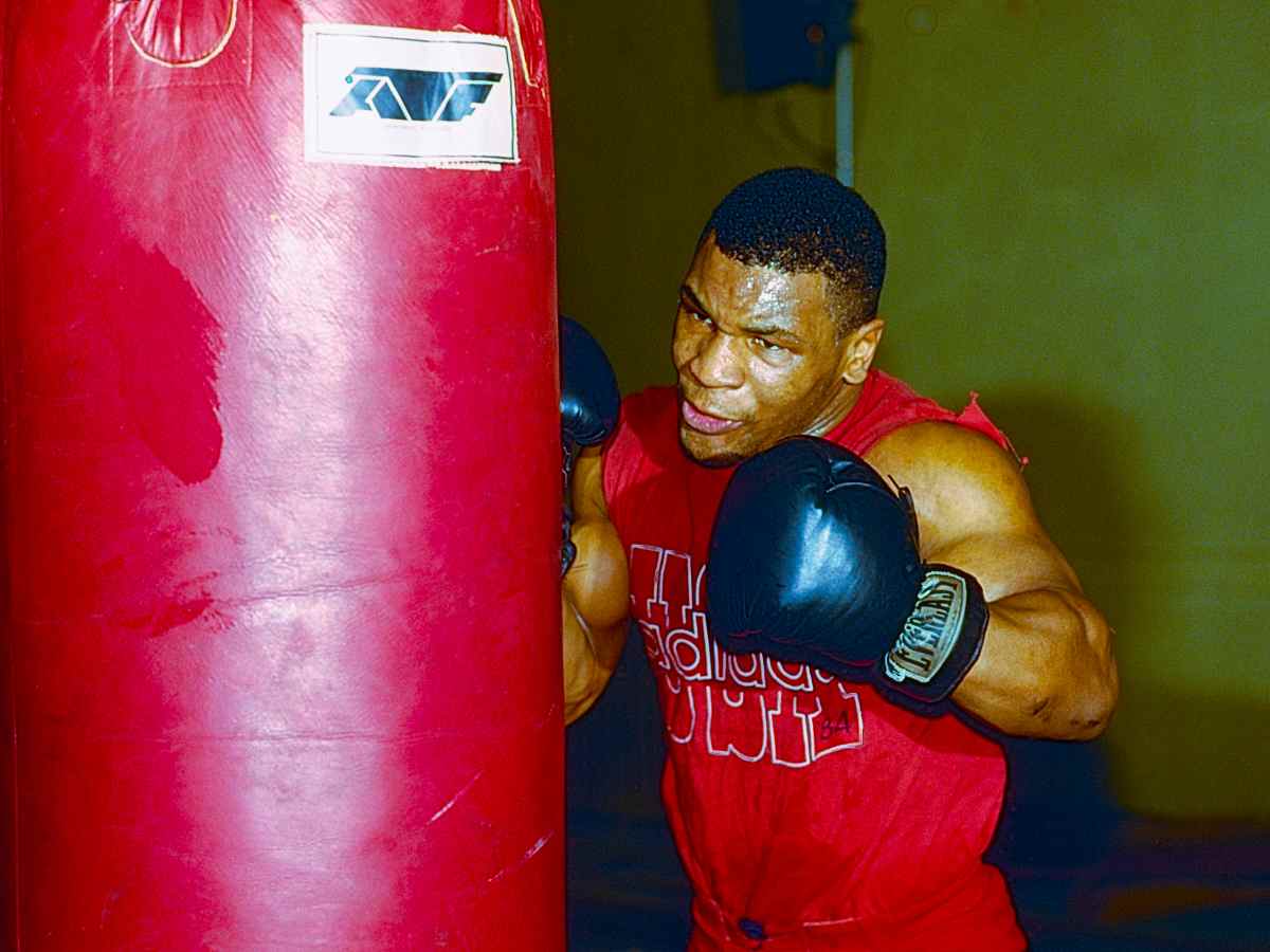 “A Pitbull with no leash that respects only one person,” Millionaire comedians Joe Rogan and Kevin Hart were terrified after watching Mike Tyson train at 55 years old