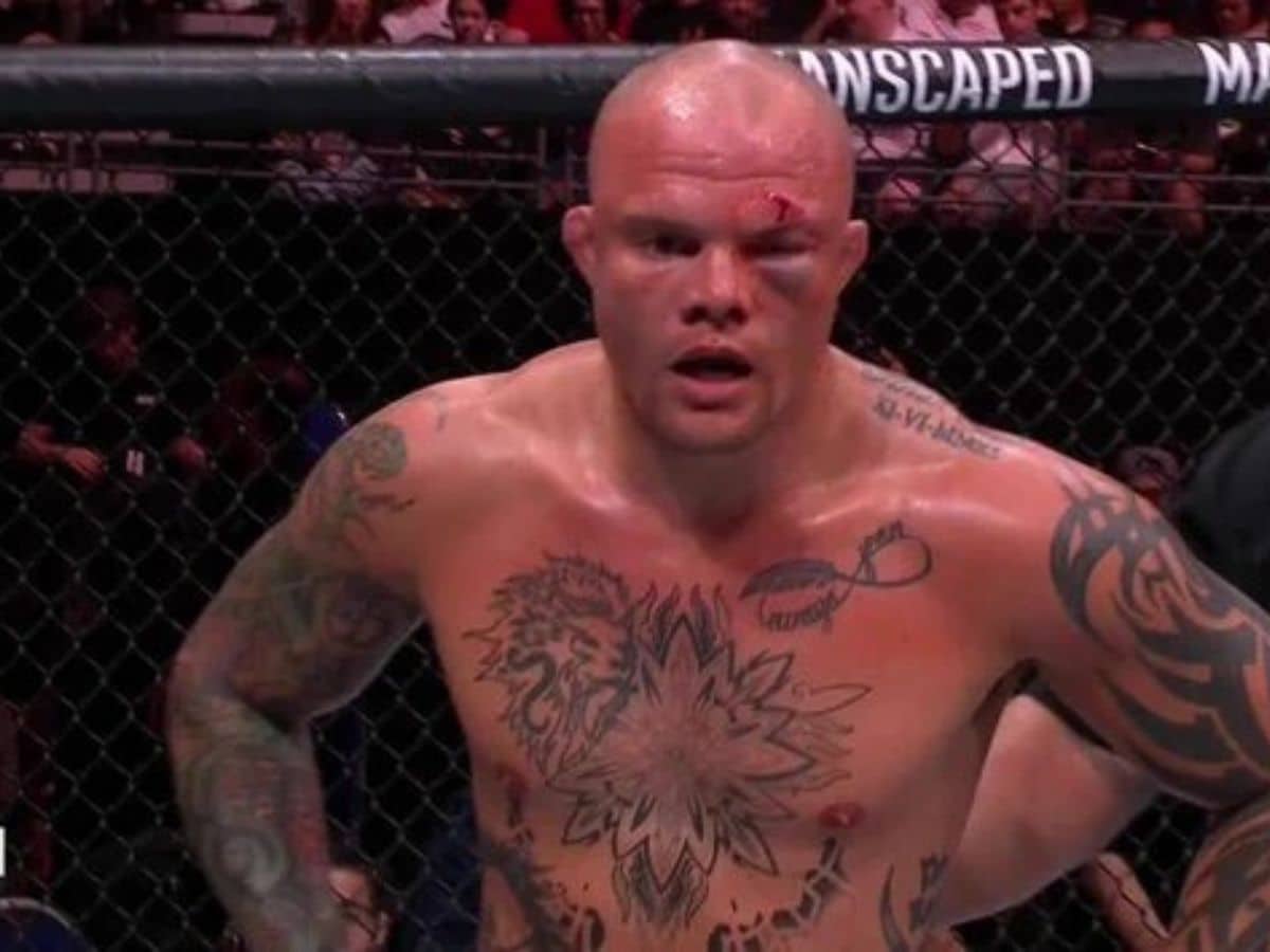 “Trilogy in Bellator” – Fans shocked after one-eyed Anthony Smith defeats Ryan Spann after questionable decisions in fight