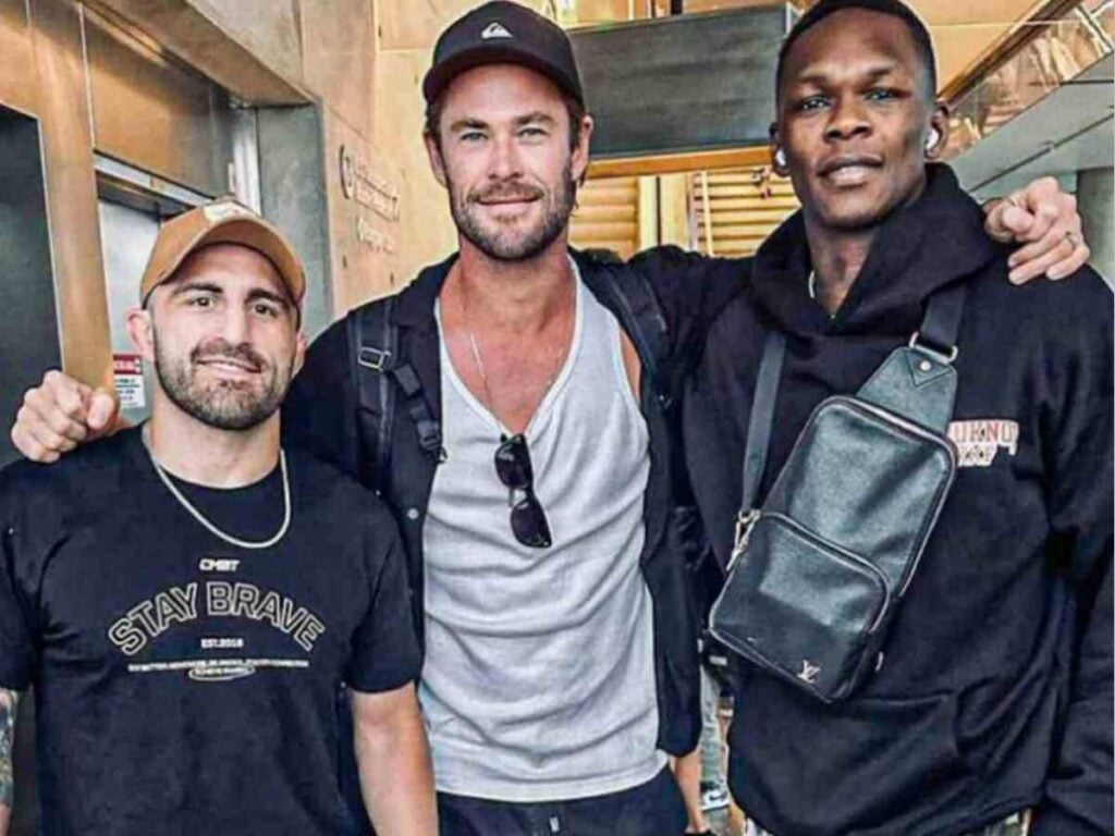 Chris Hemsworth with Alexander Volkanovski and Israel Adesanya