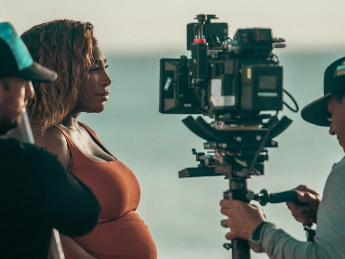 Serena Williams shows off her baby bump in pictures from her upcoming video with Lincoln Motors