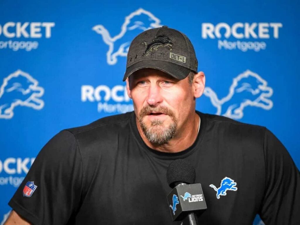 “He trying to get somebody killed”Social media hilariously reacts to Detroits coach Dan Campbell’s bizarre request to have a REAL Lion on sidelines