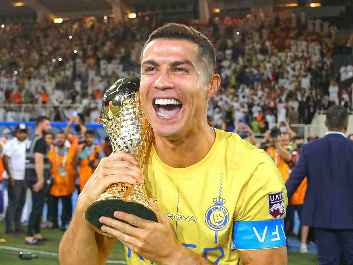 “Bro got the fake pineapple world cup”- Cristiano Ronaldo mercilessly TROLLED on social media for posing with the WC look-a-like Arabian Cup trophy