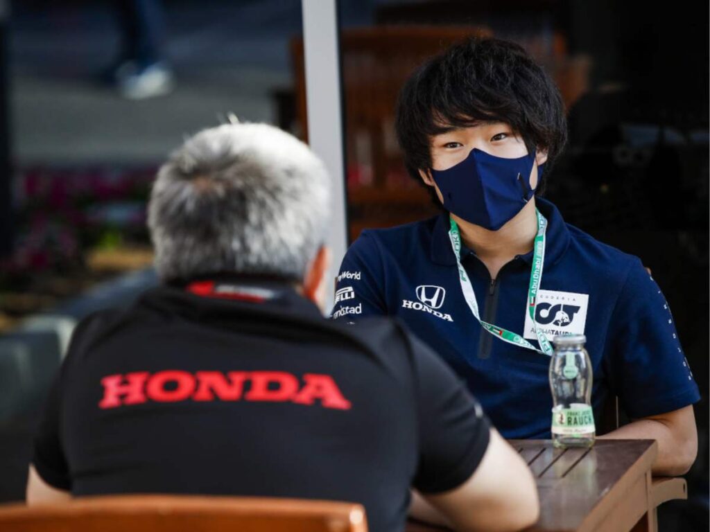 Yuki Tsunoda with former Honda F1 boss Matashi Yamamoto (image via PlanetF1)