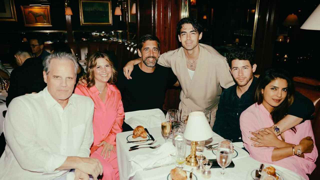 Taylor Swift fanatic Aaron Rodgers makes a surprise appearance at $55,000,000 worth Joe Jonas’ 34th birthday bash