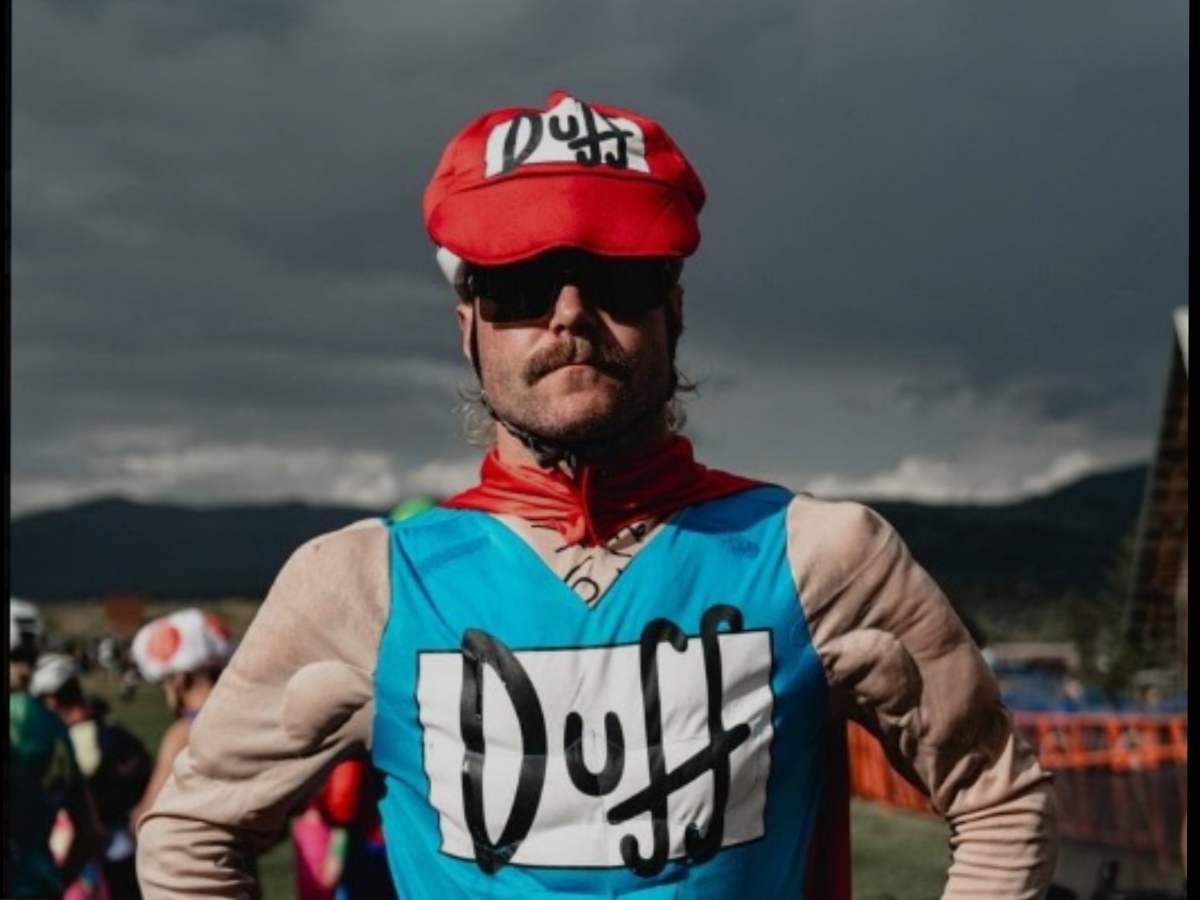 “A legend becomes more legendary”- Fans react as Valtteri Bottas reveals his ‘Duff’ outfit for the SBT Hill Climb