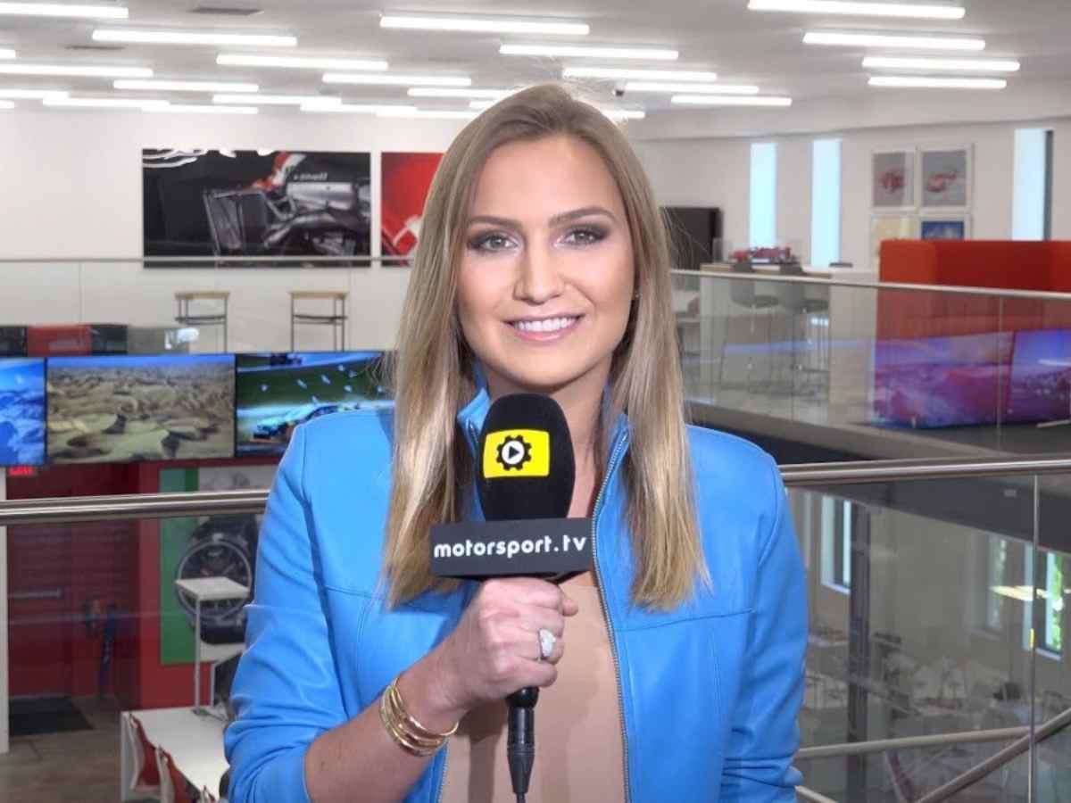 Julia Piquet, as a Motorsports journalist