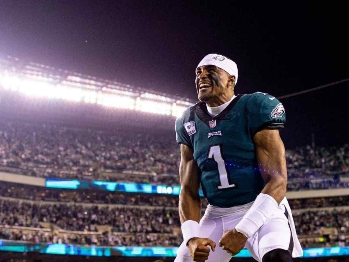 “I’m not f**king coming out!” Jalen Hurts allegedly breaking his collarbone against the Bears last season and still wanting to continue speaks volumes about his mental toughness
Philadelphia Eagles