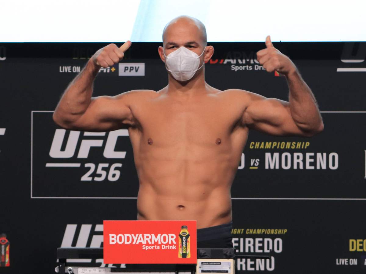 “We’re not going through USADA,” UFC legend Junior dos Santos reveals secret behind jacked physique at 39