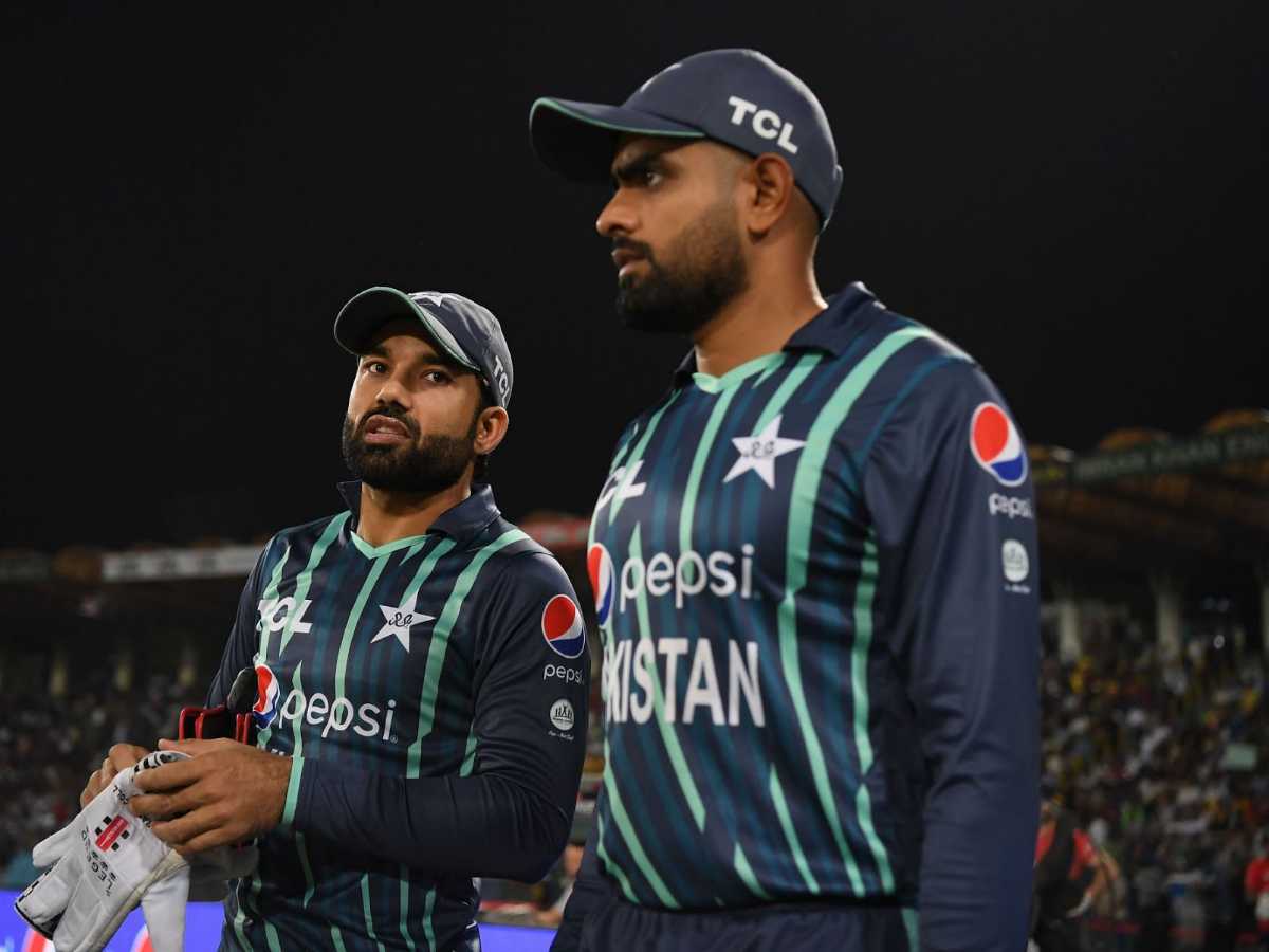 Netizens hail Babar Azam and Mohammed Rizwan after they decided not to promote controversial products