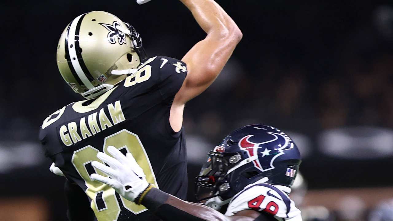 WATCH: “Had to check the calendar” – Jimmy Graham takes fans down the memory lane by scoring a touchdown for the first time in 9 years