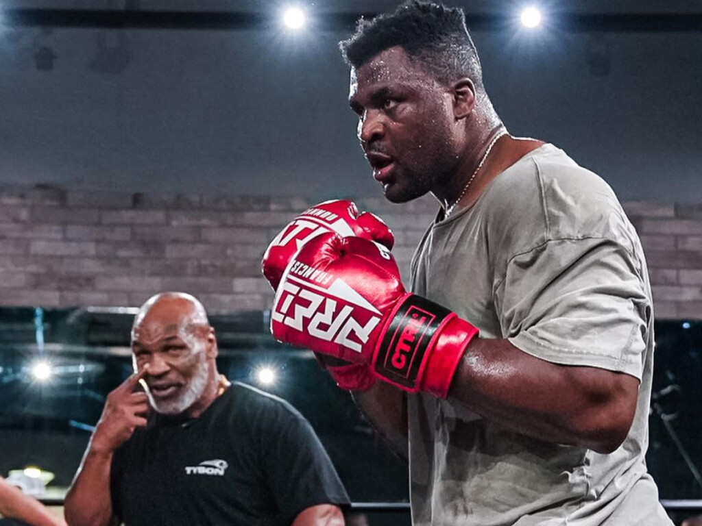 Mike Tyson Francis Ngannou