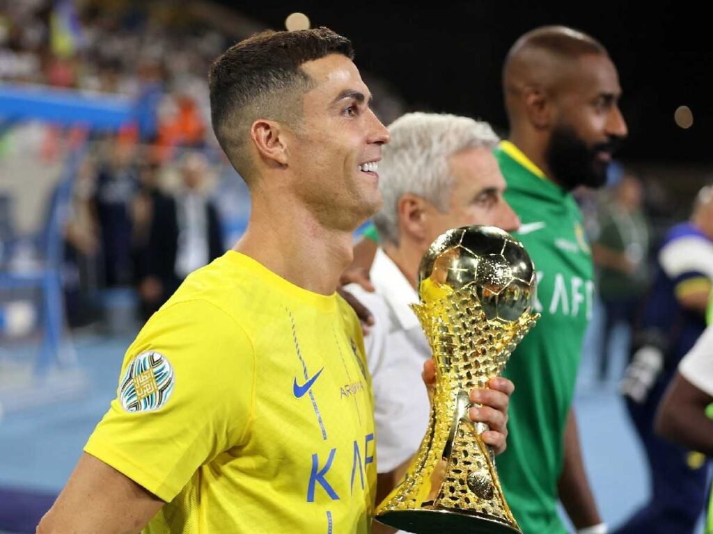 Cristiano Ronaldo with his new trophy