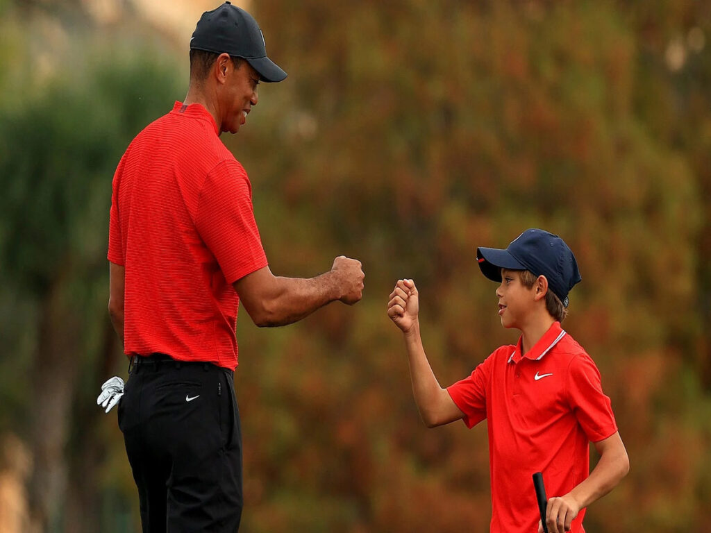 Tigеr Woods and Charliе Woods (Image via golfdigest)