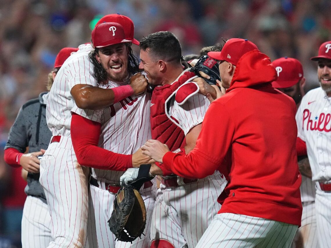 Lorenzen celebrating with his teammates