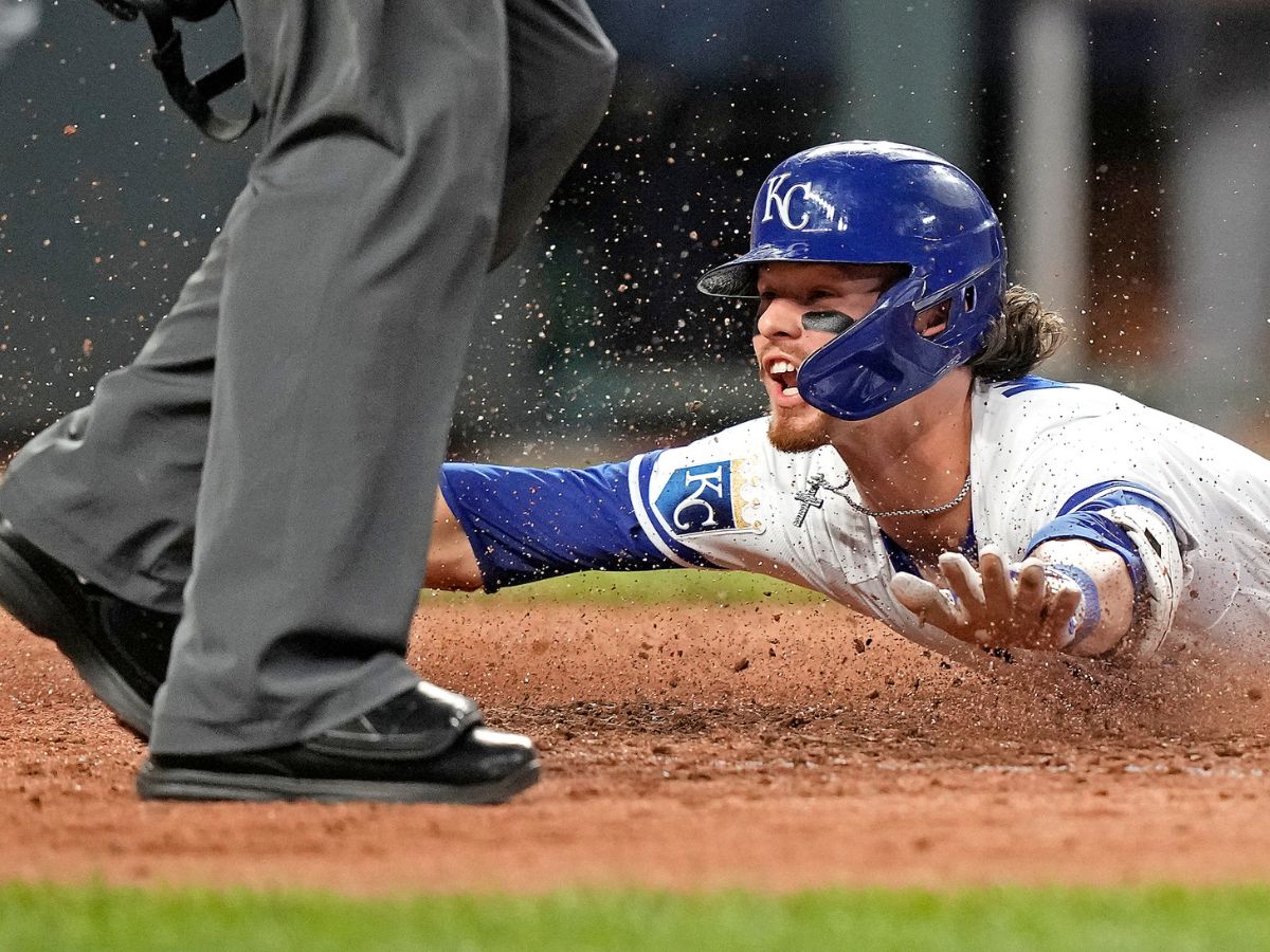 WATCH: Royals’ Bobby Witt Jr. records ASTONISHING inside-the-park home run against Mariners 7-6 victory