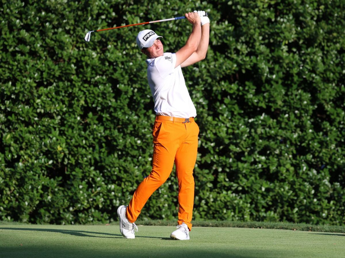 WATCH: Viktor Hovland fires 66 at Tour Championship to take MASSIVE lead into final round