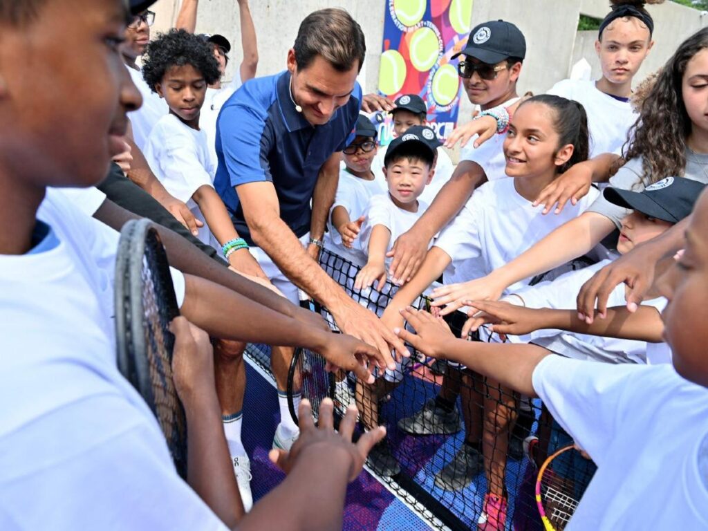 Roger Federer with kids