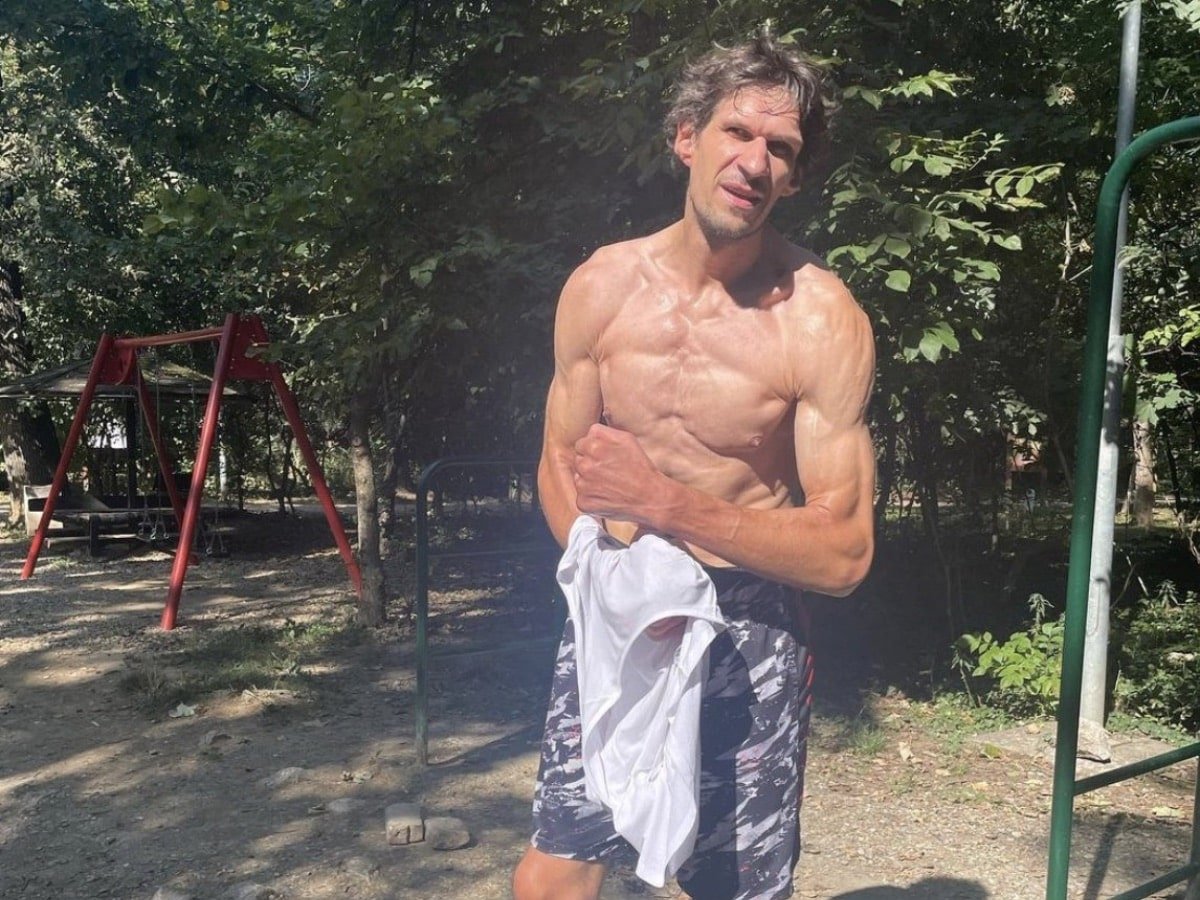 “Look like a old crack head that was good in sports” – Nikola Jokic’s compatriot Boban Marjanovic shares photo of INCREDIBLE physique, NBA fans left shocked