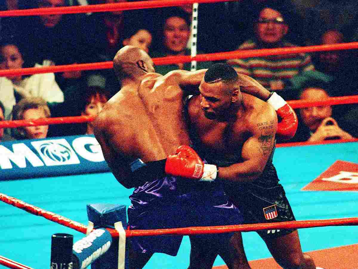 “Here to protect the press from Mike…” When Prime Mike Tyson had cops fearing for the security of everyone during the infamous brawl