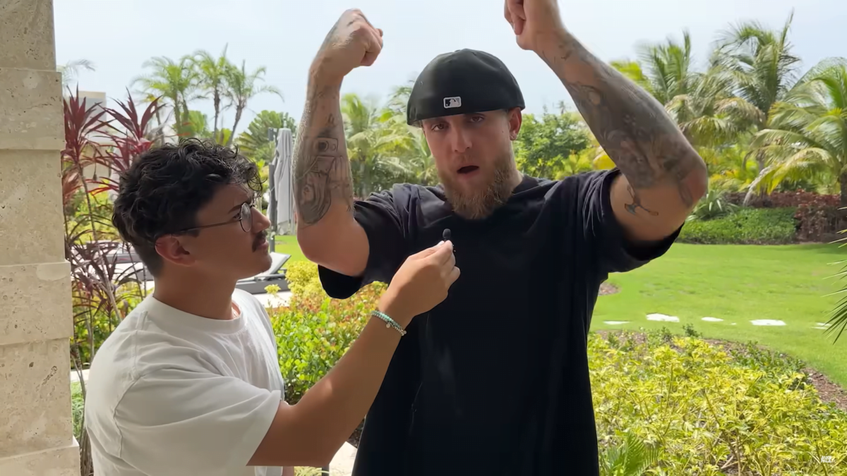 Watch: "Punch him in the d*ck," Jake Paul trains his brother Logan Paul for the match against Dillon Danis