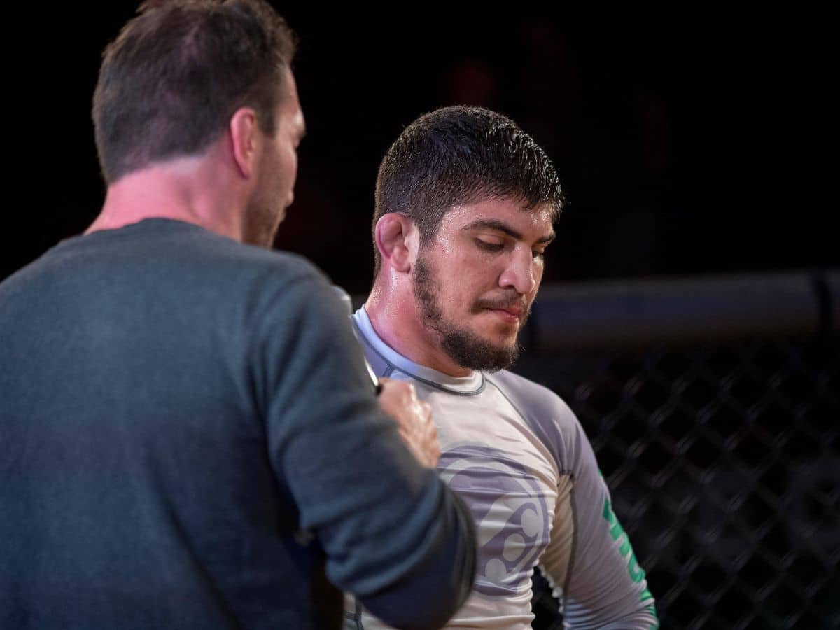 “How much did Logan pay her?” – Tables turn on Dillon Danis as video of trans-content creator exposing menacing fighter’s flirty messages goes viral