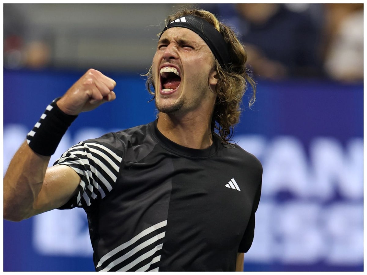 Alexander Zverev in awe as he shows off wholesome gifts from fans upon arrival in Beijing ahead of China Open 2023