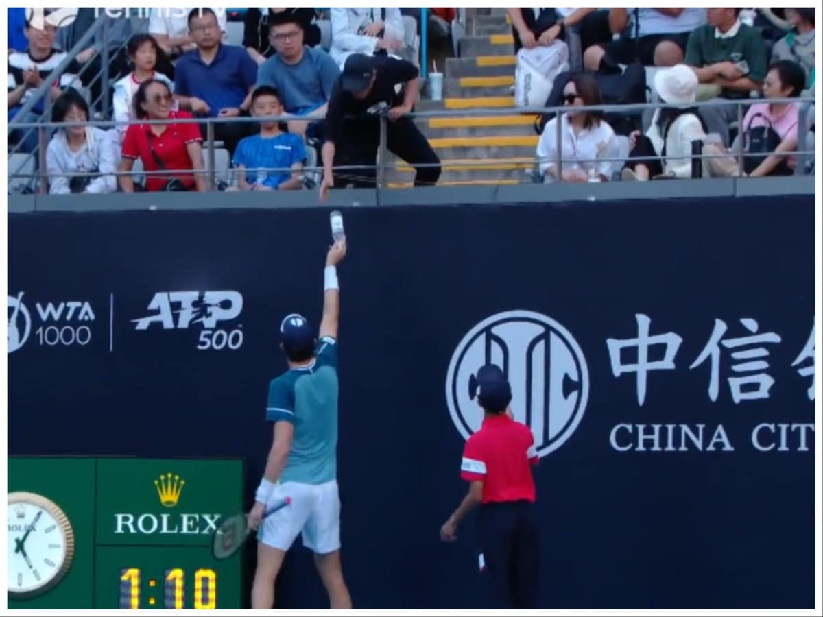 WATCH: Nicolas Jarry halts match midway to send his bottle of water to a young fan who fell ill at the China Open 