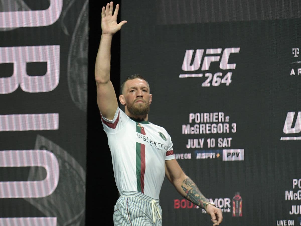 “3 different styles, 3 different weight divisions” – Conor McGregor reacts after fans trash UFC 5 for featuring BALD version of Irish star