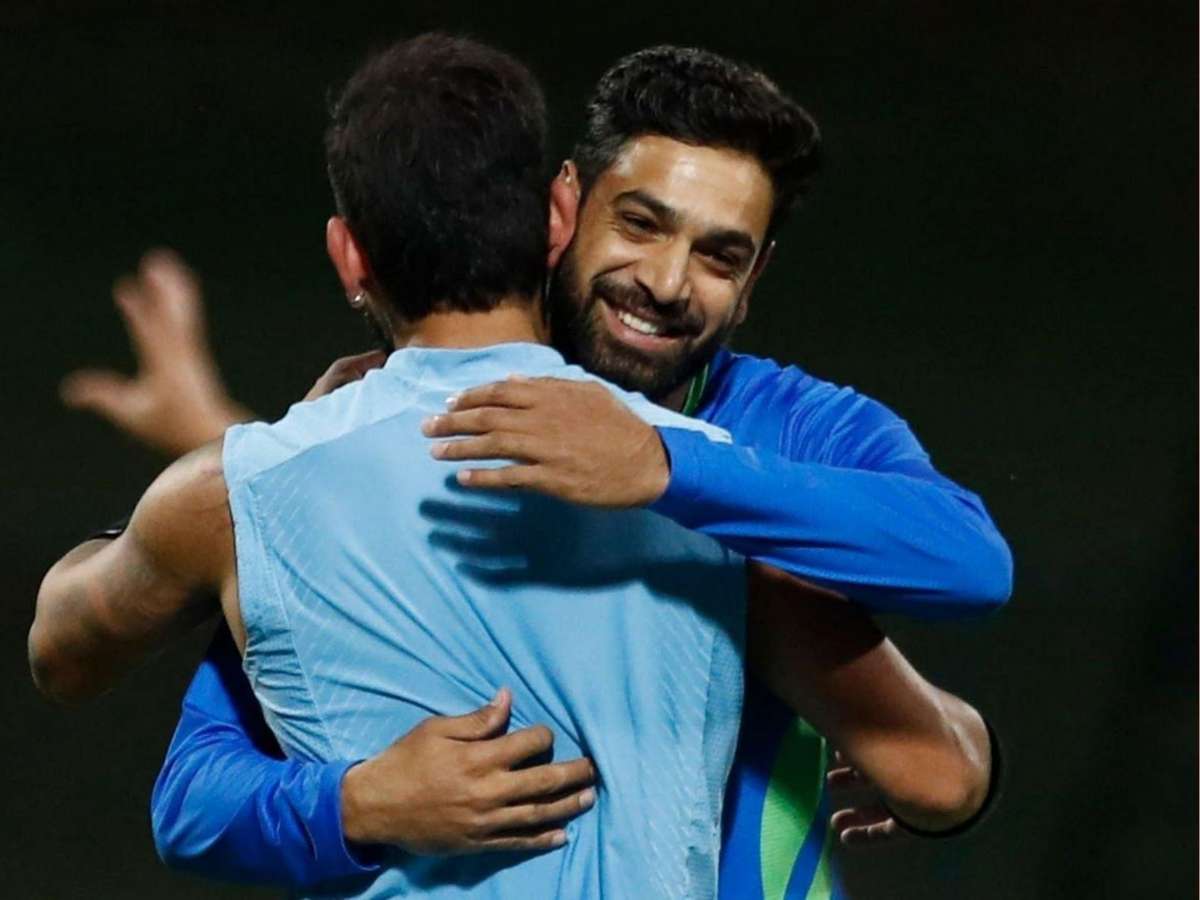 WATCH: Virat Kohli HUGS Haris Rauf before the high-voltage clash between India and Pakistan in 2023 Asia Cup, video goes viral