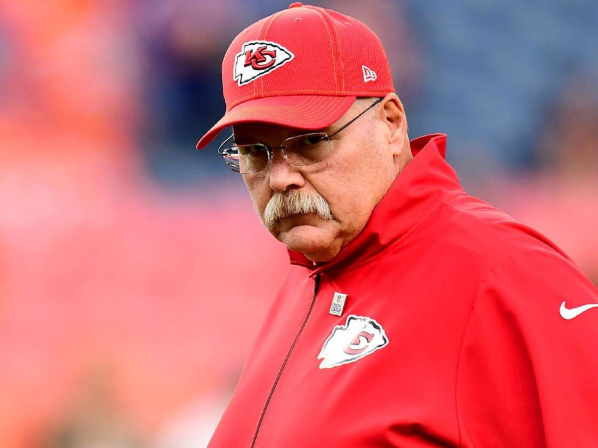 Even the harshest chefs critics would agree that the franchises' fortunes have taken a massive turn since Andy Reid's appointment. But they became a dominant force in the AFC after Patrick Mahomes's draft in 2017. The pair are now defending Super Bowl champions, their second title in three years. But their celebration hit a dent when the Lions came to their home and took all the points back on Thursday, spoiling their banner celebrations.

To many, the loss came as a surprise because Detroit is famous for being the minnows of the NFL. However, analysts such as Stephen A. Smith were ready for an upset. The veteran analyst had predicted that the Dan Campbell-led side could beat the Chiefs. More so after star tight end Travis Kelce was missing due to injury and defensive tackle Chirs Jones sat in the stands because of contract disputes.

Their absence was felt throughout the match. Wide receiver Kadarius Toney dropped several passes, one of which resulted in a pick 6. The defense looked okay, but at times they were getting outplayed by Lions quarterback Jared Goff and receiver Amon Ra St. Brown. Then there's the scandalous play from offensive lineman Jawaan Taylor at the line of scrimmage.

However, everything could have been avoided if head coach Andy Reid made some bold changes, according to Barstool Sports. They pointed out that despite being 20-21 down, the "Chiefs had all three timeouts and the two-minute warning to still work with."

Instead of taking chances, Andy Reid played defensively. They argued the Chiefs could have pushed Detroit back onto their side of the field. It would allow them enough time to use the timouts, and a two-minute warning would provide ample time to get the ball back. Instead, they let the Lions have the ball and underutilized Patrick Mahomes' abilities.